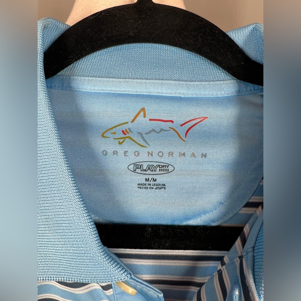 EUC Greg Norman Light Blue Striped Polo Shirt - Picture 6 of 7